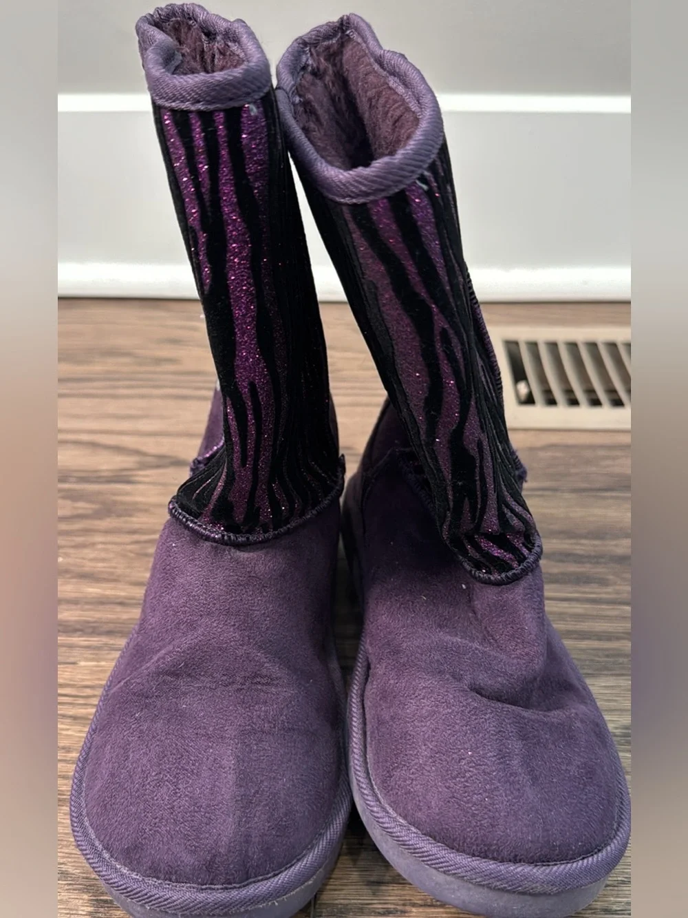 Girls Purple Glitter Zebra Suede Mid-Calf Boots !
